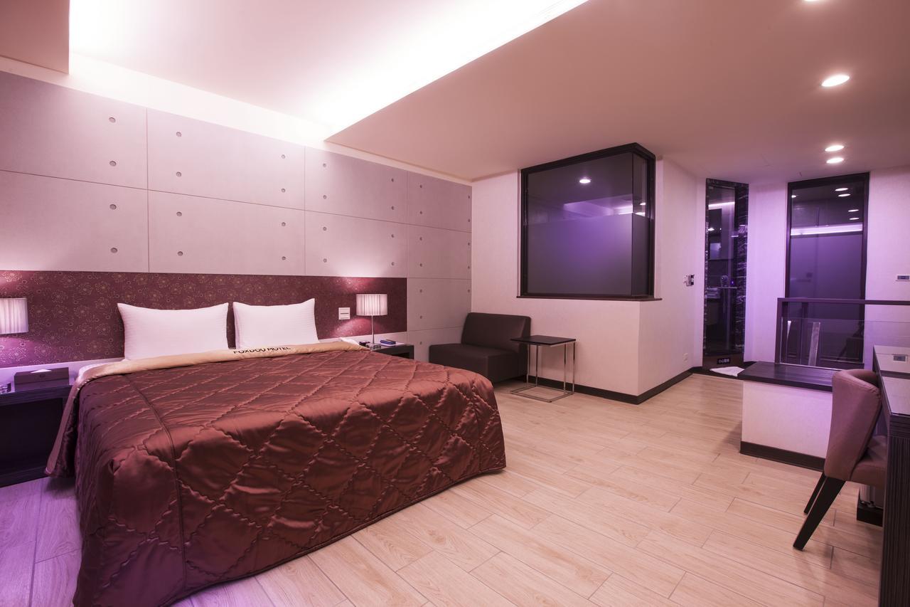 Foxdou Business Motel Tainan Exterior foto