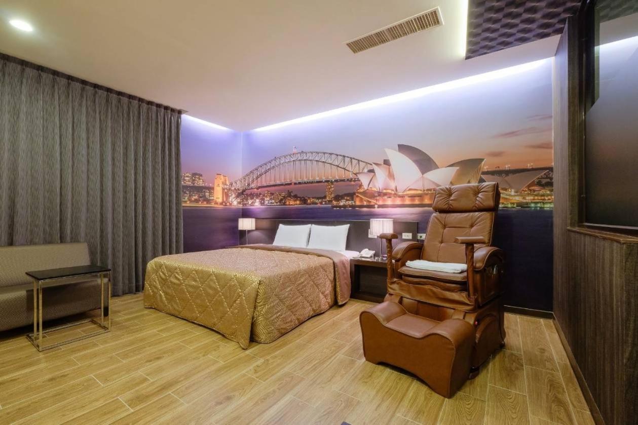 Foxdou Business Motel Tainan Exterior foto